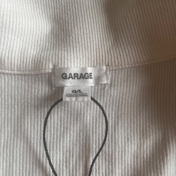 Cap-Sleeve White Tee - Picture 5 of 5